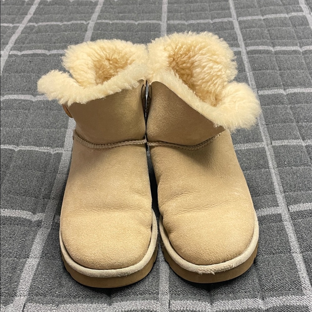 UGG Button Short Boots